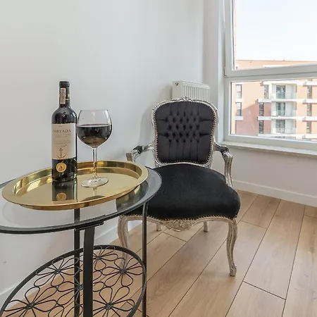 Bastion Walowa Srodmiescie Centrum Apartman *